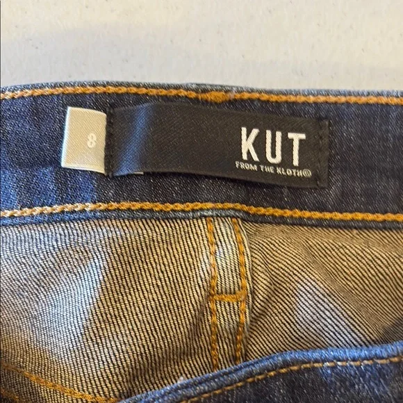 KUT from the Kloth Woman’s 8 Catherine Boyfriend Jeans - Picture 2 of 6